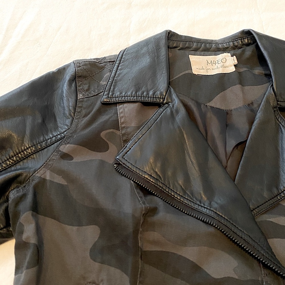Cropped Leather Jacket - Picture 2 of 3